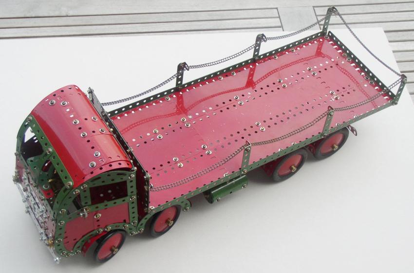Eight Wheel Lorry top view