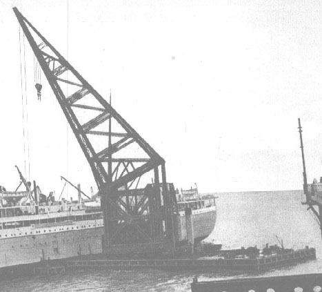 Pontoon 01 Portmouth dock crane