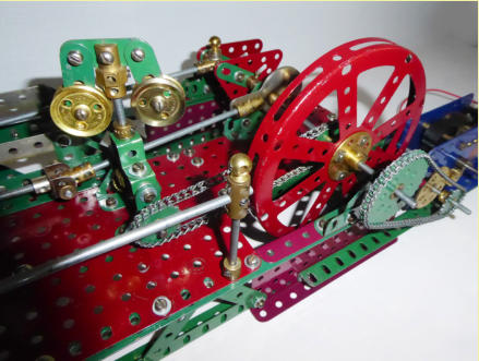 Meccano Single Horitontal Steam Engine close up