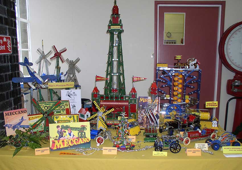 Mecano Christmas Display#02